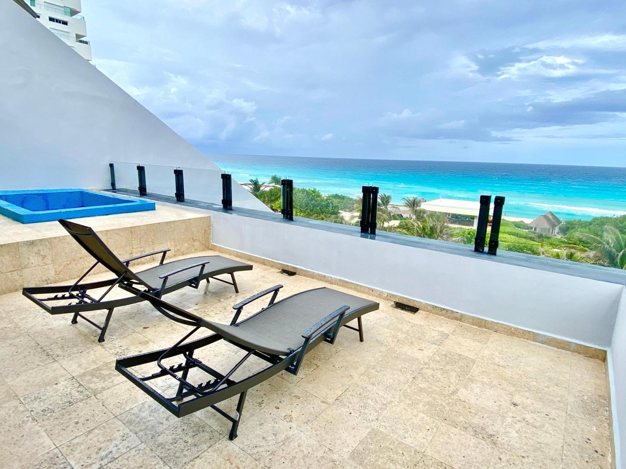 Condo In Ocean Front Resort Канкун Номер фото
